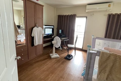 Townhouse à Wang Thonglang, Bangkok, Thaïlande 3 chambres № 163584 - photo 20