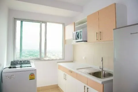 Condo in Huai Khwang, Bangkok, Thailand, 2 bedrooms  № 163582 - photo 3