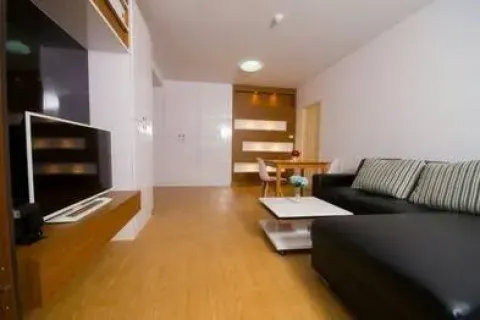 Condo in Huai Khwang, Bangkok, Thailand, 2 bedrooms  № 163582