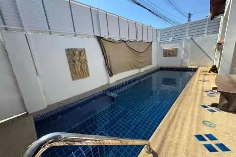 Casa de 3 dormitorios en Pattaya, Tailandia № 211639 - foto 9