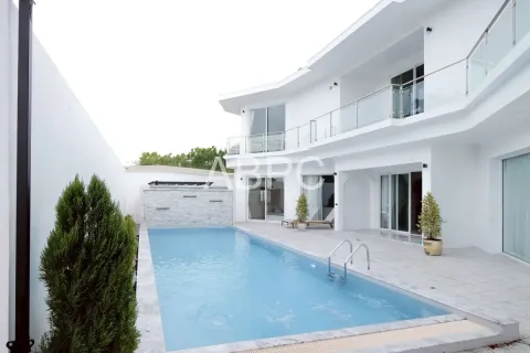 Casa de 7 dormitorios en Jomtien Beach, Pattaya, Tailandia № 211643 - foto 9