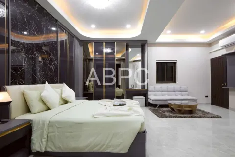 Casa de 7 dormitorios en Jomtien Beach, Pattaya, Tailandia № 211643 - foto 6