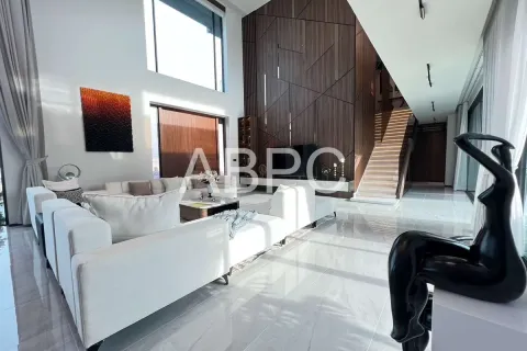Casa de 5 dormitorios en Pattaya, Tailandia № 211638 - foto 5