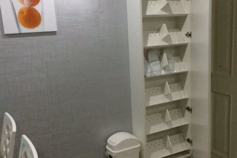 Condo in Watthana, Bangkok, Thailand, 2 bedrooms  № 159688 - photo 14