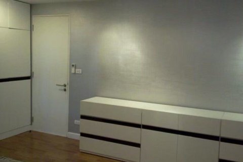 Condo in Watthana, Bangkok, Thailand, 2 bedrooms  № 159688 - photo 10