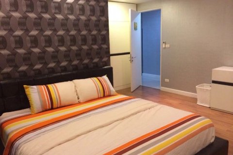 Condo in Watthana, Bangkok, Thailand, 2 bedrooms  № 159688 - photo 7
