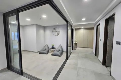 Condo in Khlong Toei, Bangkok, Thailand, 3 bedrooms  № 159685 - photo 10