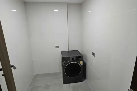 Condo in Khlong Toei, Bangkok, Thailand, 3 bedrooms  № 159685 - photo 19