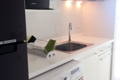 Studio in the Condo in Watthana, Bangkok, Thailand  № 149134 - photo 4