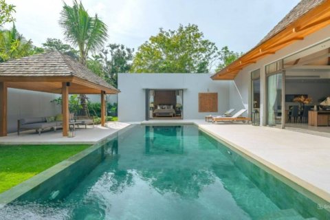 Villa in Phuket, Thailand 3 bedrooms № 146751 - photo 2