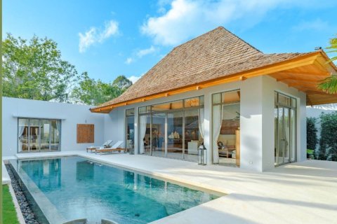 Villa in Phuket, Thailand 3 bedrooms № 146751 - photo 1