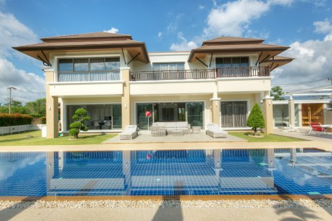 Villa in Phuket, Thailand 5 bedrooms № 152655 - photo 8