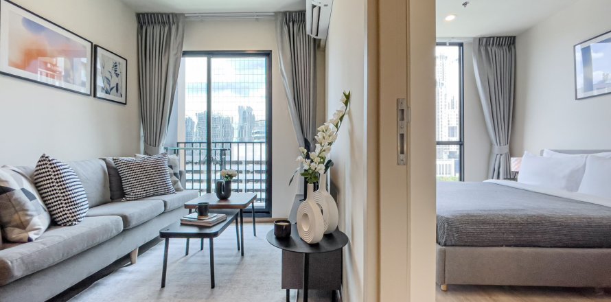 Condo à Huai Khwang, Bangkok, Thaïlande, 2 chambres  № 152652