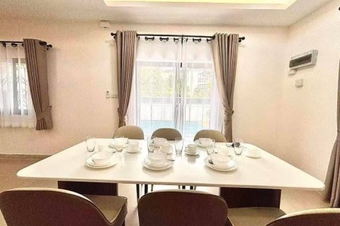 House in Pattaya, Thailand 5 bedrooms № 152653 - photo 7