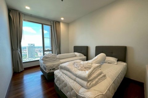 Condo in Khlong Toei, Bangkok, Thailand, 3 bedrooms  № 158467 - photo 3