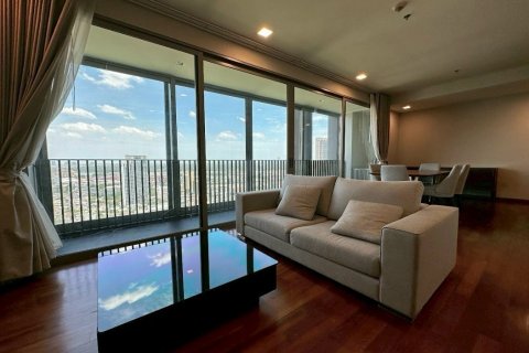 Condo in Khlong Toei, Bangkok, Thailand, 3 bedrooms  № 158467 - photo 2