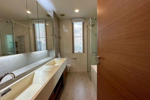 Condo in Khlong Toei, Bangkok, Thailand, 3 bedrooms  № 158467 - photo 13