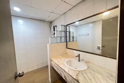 Condo à Bang Na, Bangkok, Thaïlande, 2 chambres  № 163265 - photo 11