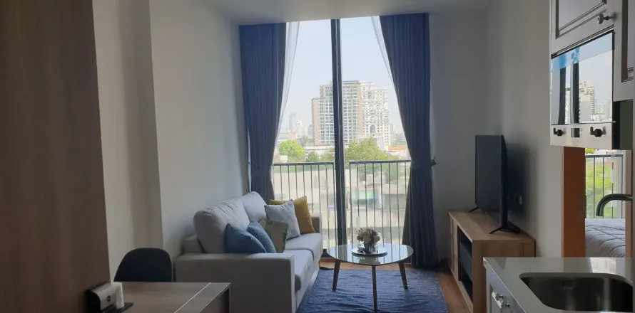 Studio in the Condo in Watthana, Bangkok, Thailand  № 163260