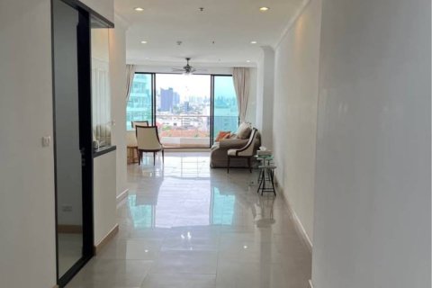 Condo in Bang Kho Laem, Bangkok, Thailand, 2 bedrooms № 146842 - photo 2
