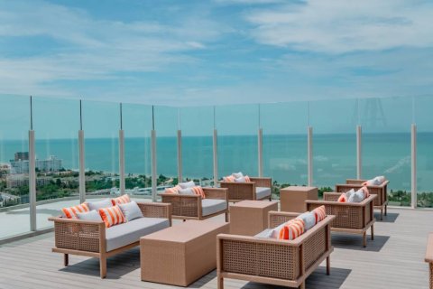 Condo in Hua Hin, Thailand, 2 bedrooms  № 146845 - photo 9