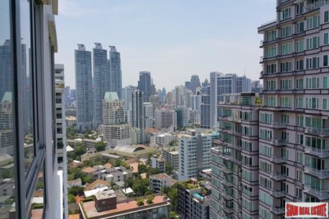 Apartment in Bangkok, Thailand 2 bedrooms № 193786