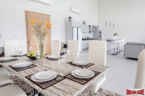 Villa in Surat Thani, Thailand 4 bedrooms № 193788 - photo 4