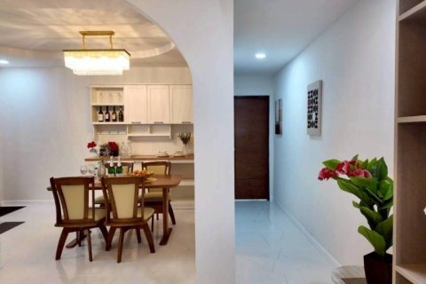 House in Pattaya, Thailand 3 bedrooms № 162894 - photo 10