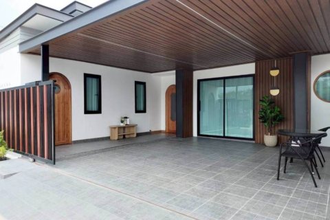 House in Pattaya, Thailand 3 bedrooms № 162894