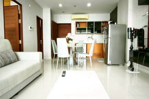 Кондоминиум с 1 спальней в Чонбури, Таиланд № 162896