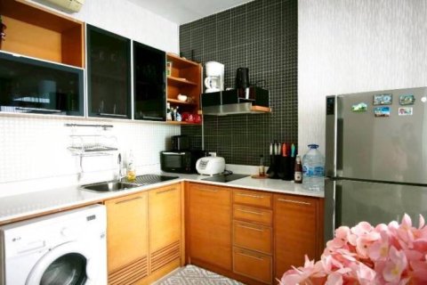 Кондоминиум с 1 спальней в Чонбури, Таиланд № 162896 - фото 4