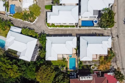 Villa in Hua Hin, Thailand 4 bedrooms № 162898 - photo 6