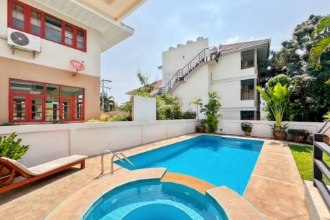 Villa in Hua Hin, Thailand 4 bedrooms № 162898 - photo 9