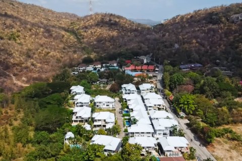 Villa in Hua Hin, Thailand 4 bedrooms № 162898 - photo 5