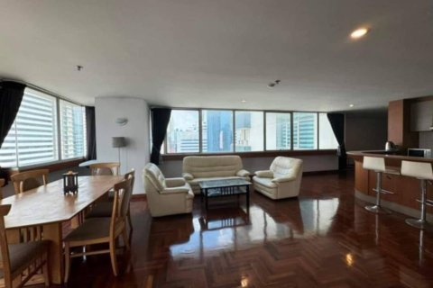 Condo in Bangkok, Thailand, 2 bedrooms  № 162893