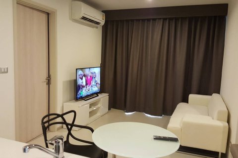 Студия в кондо в Клонг Тоэй, Бангкок, Таиланд № 151587 - фото 1