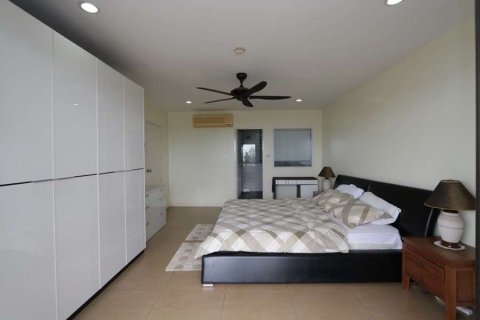 Condo à Chiang Mai, Thaïlande, 3 chambres  № 133340 - photo 17