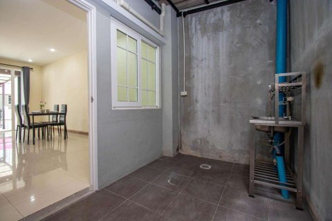 House in Chiang Mai, Thailand 4 bedrooms № 205516 - photo 15