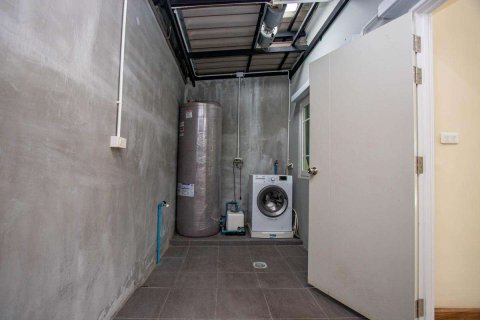 House in Chiang Mai, Thailand 4 bedrooms № 205516 - photo 13