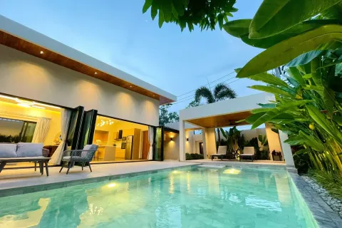 Villa in Phuket, Thailand 3 bedrooms № 179093 - photo 3