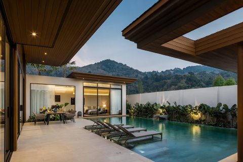 Villa à Bang Tao, Thaïlande 4 chambres № 179094