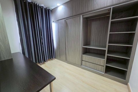 House in Bang Phli Yai, Thailand 3 bedrooms № 151337 - photo 12