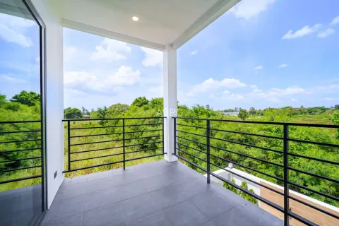 Casa de 4 dormitorios en Pattaya, Tailandia № 211371 - foto 11