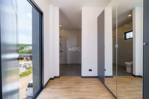 Casa de 4 dormitorios en Pattaya, Tailandia № 211371 - foto 6