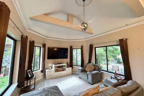 Casa de 3 dormitorios en Pattaya, Tailandia № 211367 - foto 30