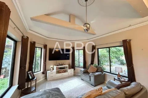 Casa de 3 dormitorios en Pattaya, Tailandia № 211367 - foto 15