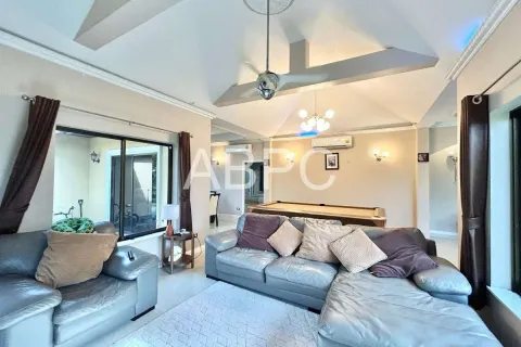 Casa de 3 dormitorios en Pattaya, Tailandia № 211367 - foto 3