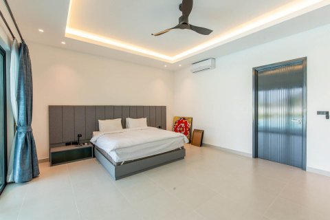 Вилла в Хуа Хине, Таиланд с 4 спальнями  № 161191 - фото 29