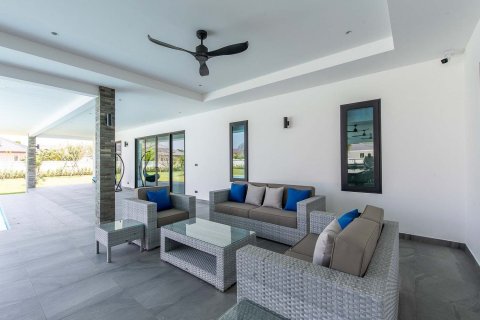 Вилла в Хуа Хине, Таиланд с 4 спальнями  № 161191 - фото 13