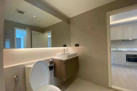 Studio in the Condo in Khlong Toei, Bangkok, Thailand  № 161193 - photo 14